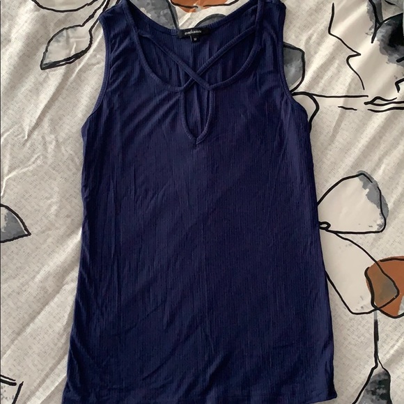 Navy tank top - Picture 1 of 1